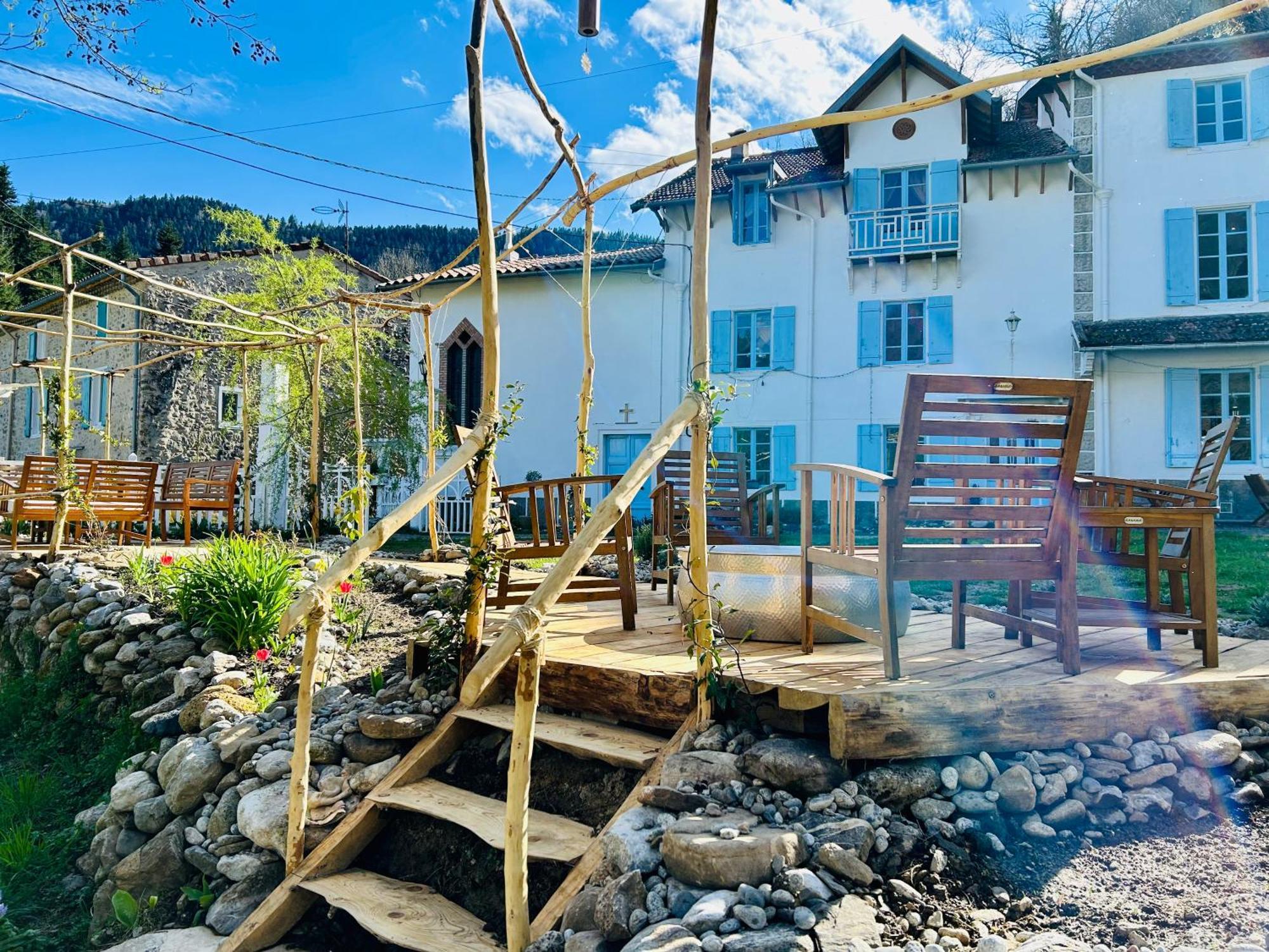 Bed and Breakfast Les Contes Fougax-et-Barrineuf Exterior foto